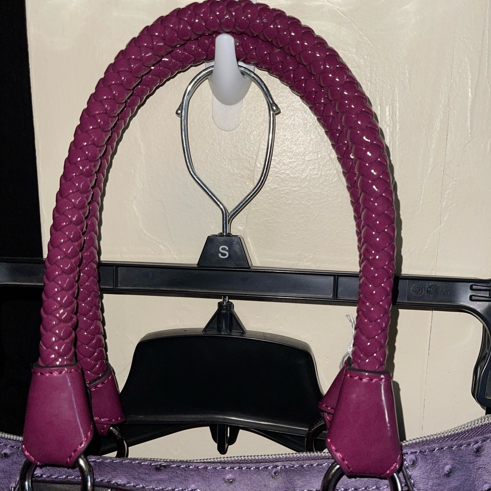 GUESS Women's Vintage Handbag - Black, Wine, Purple - Large G Logo - Picture 4 of 11